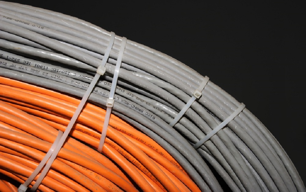 100 Stück Kabelbinder 200mmx2,5mm für Zaunblende Schattiernetz orange